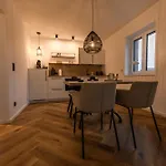 Wyzenborne Apartahotel 3*