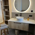 Wyzenborne Apartahotel